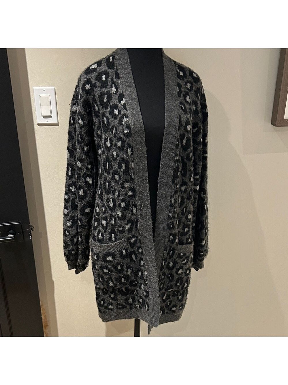 Abercrombie & Fitch Leopard Print Cardigan - Black and Gray